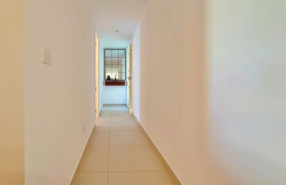 Resale - Apartment / Flat - Torrevieja - Punta Prima