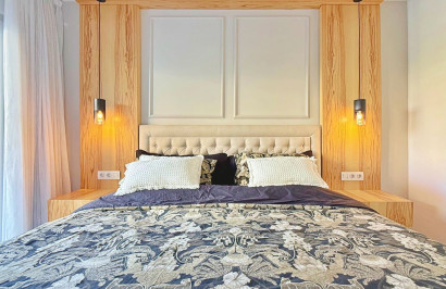 Resale - Apartment / Flat - Torrevieja - Punta Prima