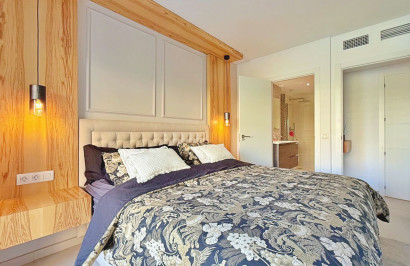 Resale - Apartment / Flat - Torrevieja - Punta Prima