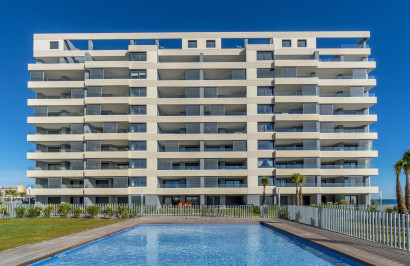 Resale - Apartment / Flat - Torrevieja - Punta Prima