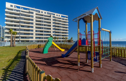 Resale - Apartment / Flat - Torrevieja - Punta Prima