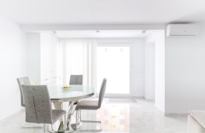 Resale - Town House - Torrevieja - Punta prima