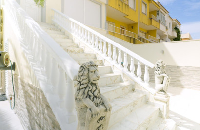 Resale - Town House - Torrevieja - Punta prima