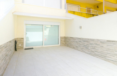 Resale - Town House - Torrevieja - Punta prima