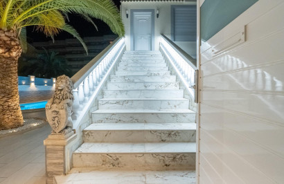 Resale - Town House - Torrevieja - Punta prima