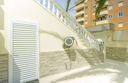 Resale - Town House - Torrevieja - Punta prima
