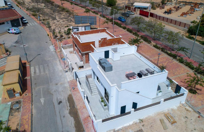 Nieuwbouw Woningen - Vrijstaande villa - Sucina