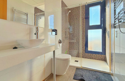 Resale - Apartment / Flat - Torrevieja - Punta Prima