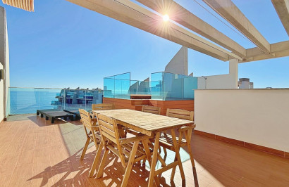 Resale - Apartment / Flat - Torrevieja - Punta Prima