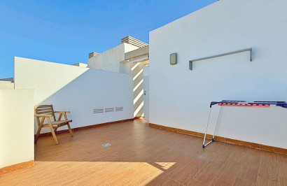 Resale - Apartment / Flat - Torrevieja - Punta Prima