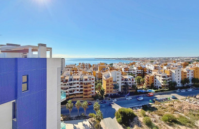 Resale - Apartment / Flat - Torrevieja - Punta Prima
