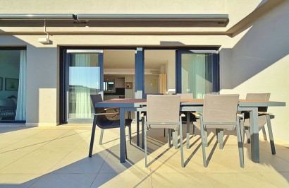 Resale - Apartment / Flat - Torrevieja - Punta Prima