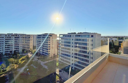 Resale - Apartment / Flat - Torrevieja - Punta Prima