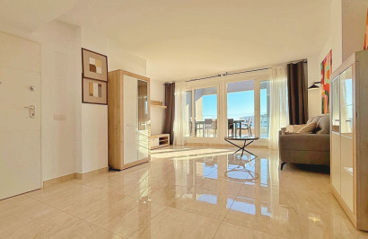 Resale - Apartment / Flat - Torrevieja - Punta Prima