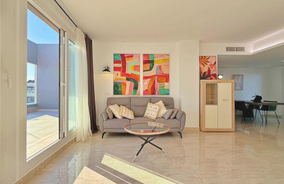 Resale - Apartment / Flat - Torrevieja - Punta Prima