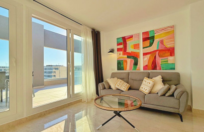 Resale - Apartment / Flat - Torrevieja - Punta Prima