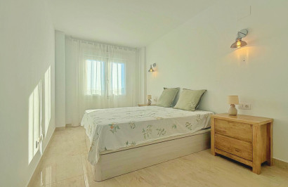Resale - Apartment / Flat - Torrevieja - Punta Prima