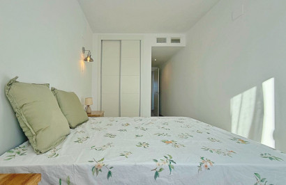 Resale - Apartment / Flat - Torrevieja - Punta Prima