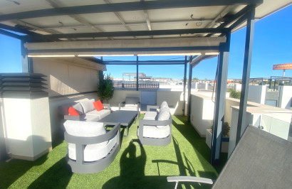 Resale - Semi - Detached Villa - Ciudad Quesada - Pueblo Bravo