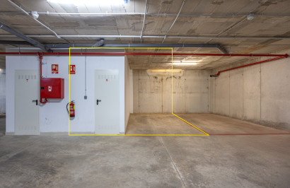 Resale - Apartment / Flat - Mar de Cristal