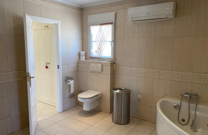 Resale - Detached Villa - Villamartín - El Galan