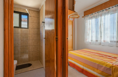 Resale - Apartment / Flat - Torrevieja - La Siesta