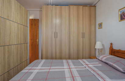 Resale - Apartment / Flat - Torrevieja - La Siesta