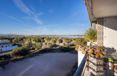 Resale - Apartment / Flat - Torrevieja - La Siesta