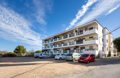 Resale - Apartment / Flat - Torrevieja - La Siesta
