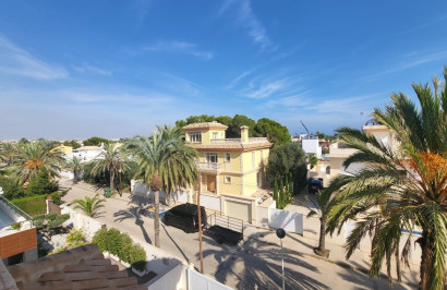 Resale - Detached Villa - Cabo Roig