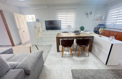 Resale - Detached Villa - Villamartín