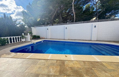 Resale - Detached Villa - Villamartín