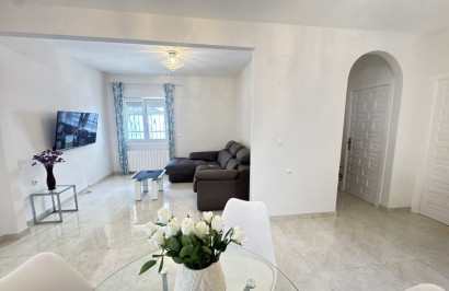 Resale - Detached Villa - Villamartín