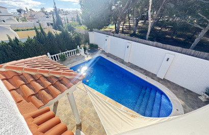 Resale - Detached Villa - Villamartín