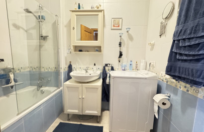 Resale - Apartment / Flat - Los Altos