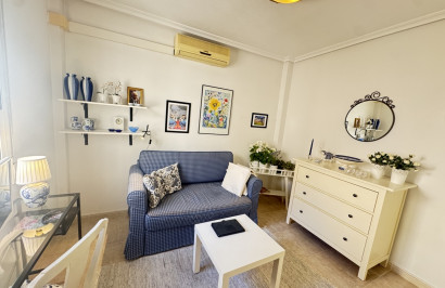 Resale - Apartment / Flat - Los Altos