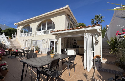 Reventa - Villa independiente - Villamartín