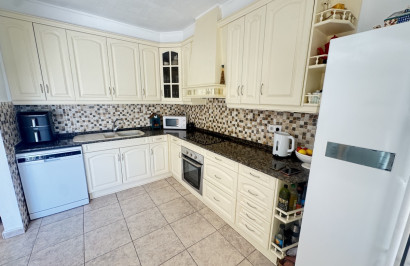 Reventa - Villa independiente - Villamartín