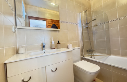 Reventa - Villa independiente - Villamartín