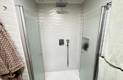 Resale - Apartment / Flat - Villamartín