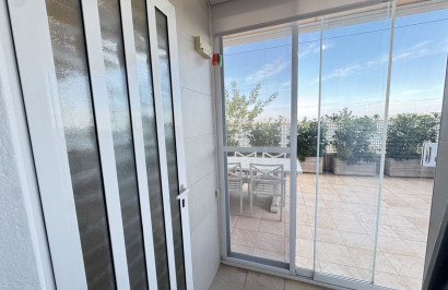 Resale - Apartment / Flat - Villamartín