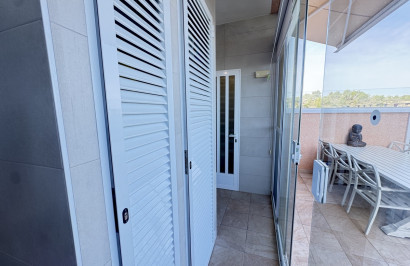 Resale - Apartment / Flat - Villamartín