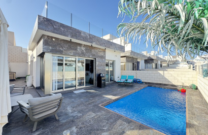 Resale - Detached Villa - Villamartín