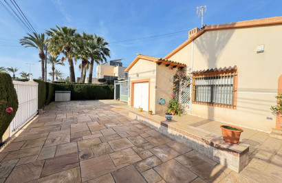 Resale - Detached Villa - Cabo Roig