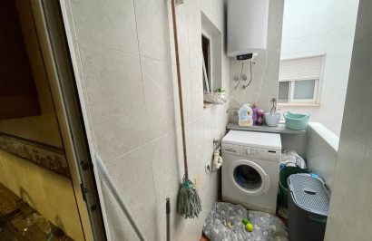 Resale - Apartment / Flat - Torrevieja - Torrevieja Alicante