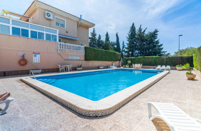 Herverkoop - Vrijstaande villa - Orihuela Costa - Punta Prima