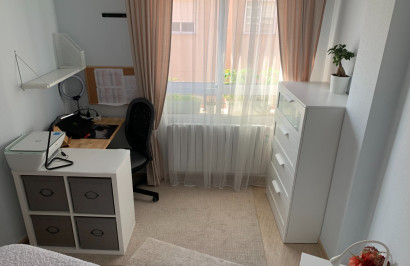 Resale - Apartment / Flat - Torrevieja - Center