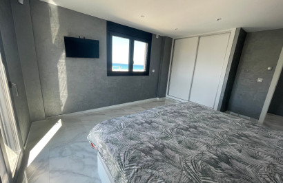 Reventa - Villa independiente - La Mata