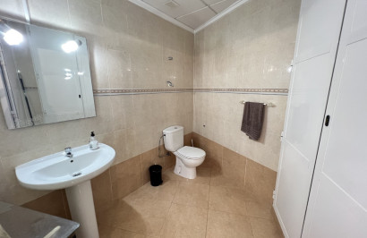 Resale - Commercial Unit - Guardamar del Segura