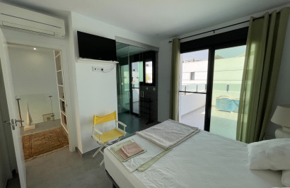 Resale - Town House - Dolores - Alicante